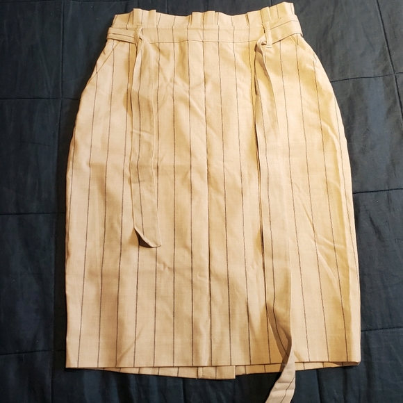 Banana Republic Paperbag Waist Skirt w/ Stripes - Picture 1 of 4